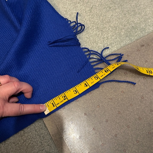NWT Alpandina Royal Blue 100% Baby Alpaca Wool Fringed Scarf - Picture 4 of 7